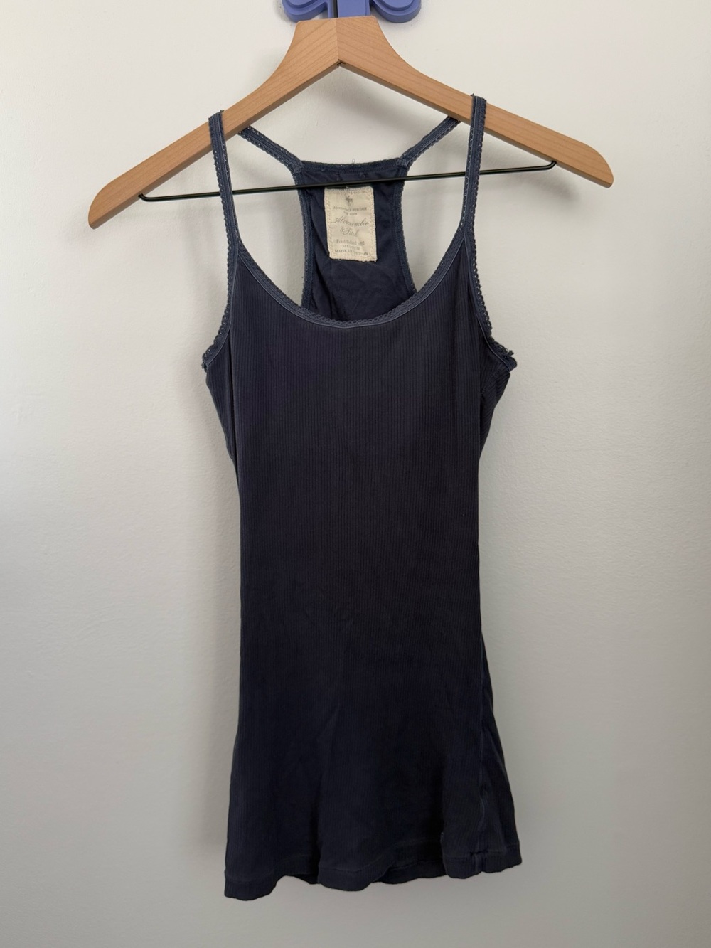 Abercrombie & Fitch Medium Y2K Slim Fit Navy Tank Racerback Cami Rib